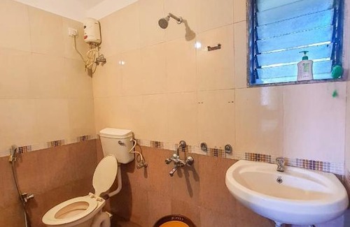 St.Stanislaus Villa House | Budget-Friendly Sai Pratik Villa: Pool & Pet Friendly Retreat