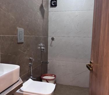 Bhayandar East Hotel | Guest Rated Sai Ram Regency - Child-Friendly Retreat