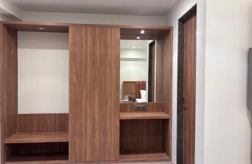 Bhayandar East Hotel | Guest Rated Sai Ram Regency - Child-Friendly Retreat