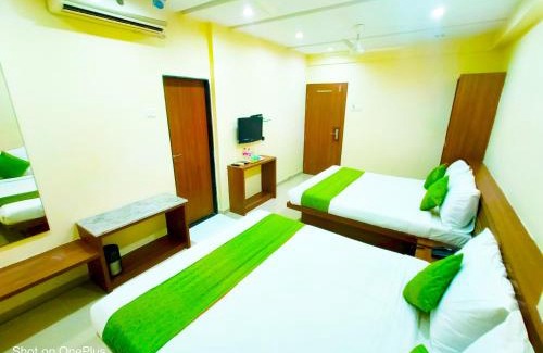 Shirdi Hotel | Discover SAI SRUSHTI by NEEM SQUARE: Pet-Friendly Comfort