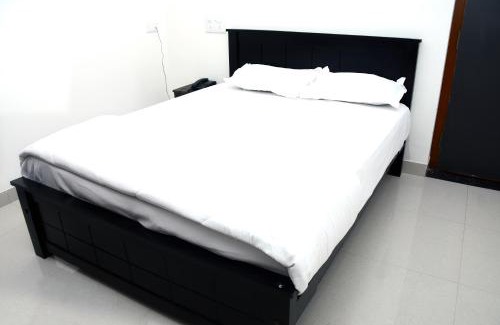 Tiruppattur Hotel | Sai Vigna Regency