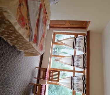 Tingmosgang House | Pet-Friendly Saichen Lamayuru Guest House for Families