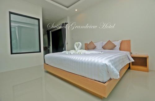 Ban Ta Khun Resort | Discover Saichon Grand View: Family-Friendly with Pool & Spa