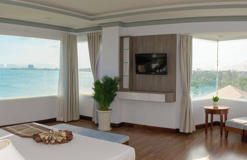 Khanh Hai Resort | Relax at Saigon Ninh Chu Hotel & Resort with Ocean Views