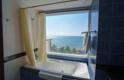 Khanh Hai Resort | Relax at Saigon Ninh Chu Hotel & Resort with Ocean Views