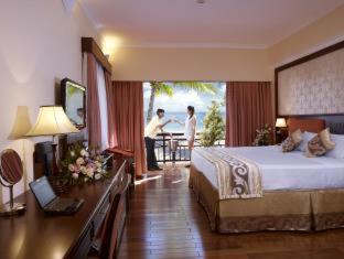 Duong Dong Resort | Relax at Saigon Phu Quoc Resort & Spa with Private Beach Access