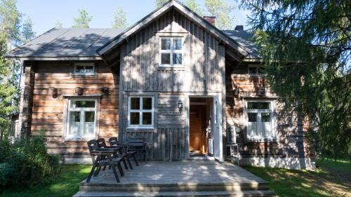 Taivalkoski Hotel | Oceanfront Saija Lodge: Pet-Friendly Retreat with Great Reviews