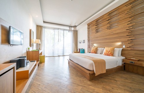 Rayong Hotel | Experience Saikaew Beach Resort: Pool, Spa & Ocean Views