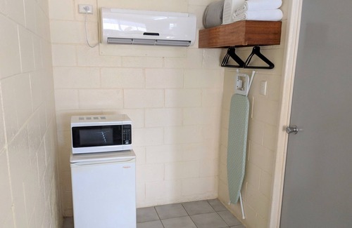 Yeppoon Hotel | Guest Rated 9.2: Sail Inn Motel with Family-Friendly Amenities