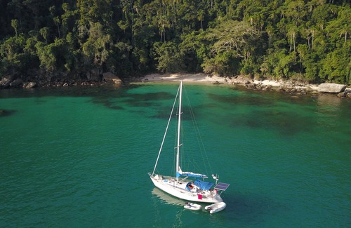 Mambucaba House | Cozy Sailboat with 2 Suites and Kitchen - Unique Getaway