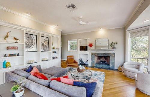 Lakeway House | Sailfish Sanctuary