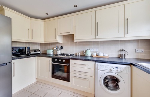 Wangford House | Cozy Sailor's Rest: Family-Friendly Two Bedroom Getaway
