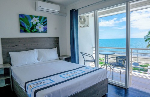 Nadi Hotel | Beachfront Escape at Sailors Beach Fiji with Pool & Dining