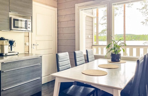 Heinavesi House | Relaxing Retreat at Saimaanhelmi with Lake Views & Spa