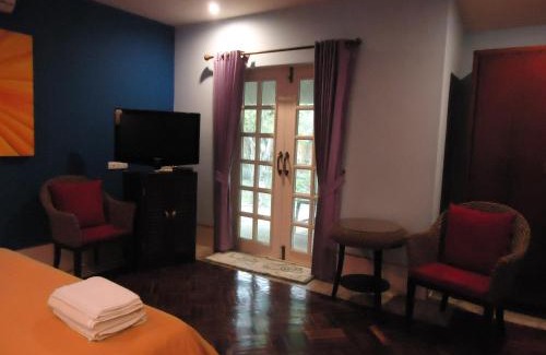 Chaiprakarn Resort | Oceanfront Saimoonbury Resort with Breakfast & Family Fun