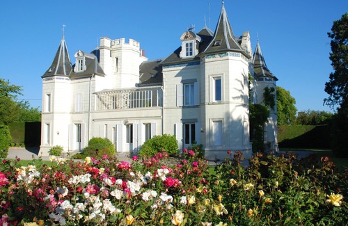 Saint-Briac-sur-Mer Villa | Saint-Briac-sur-Mer: Spacious House with Pool & Breakfast