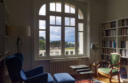 Saint-Briac-sur-Mer Villa | Saint-Briac Oceanfront Retreat: Guest Rated 9.6/10