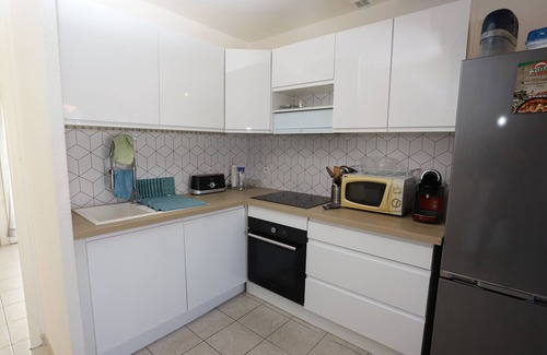 Saint-Cyprien Plage Ski Chalet | Saint Cyprien pretty air-conditioned house with a large terrace