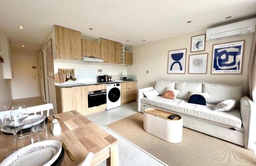Saint-Cyprien Plage Apartment | Serene Apartment Near Port with Parking & Family Friendly