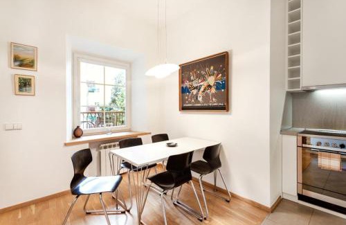 Old Town Apartment | Cozy Saint John 2 Bedroom Cottage - Family Friendly Retreat