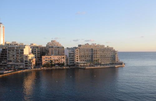 St. Julian's Apartment | Oceanfront Saint Julians Apartment with Spa & Top Reviews