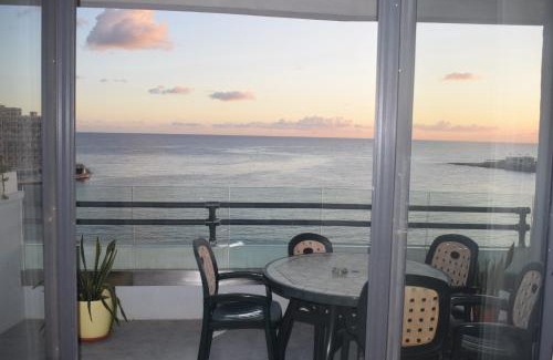 St. Julian's Apartment | Oceanfront Saint Julians Apartment with Spa & Top Reviews