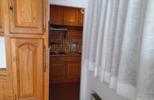 Saint-Lary-Soulan Apartment | Pet-Friendly Flat in Saint Lary Soulan with Spa & Breakfast