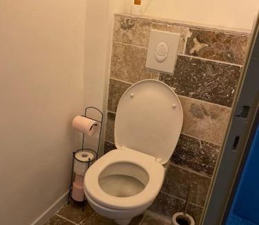 Saint-Laurent-de-Mure Apartment | Convenient Saint-Laurent Hotel Near Lyon and Airport