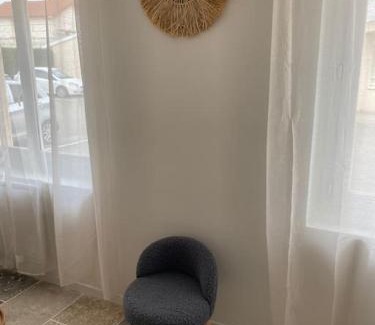 Saint-Laurent-de-Mure Apartment | Convenient Saint-Laurent Hotel Near Lyon and Airport