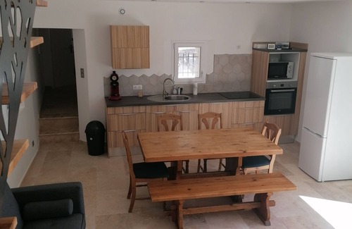 Saint-Marcel-d'Aredeche Apartment | Impeccable Saint Marcel d'Ardèche Apartment with Kitchen