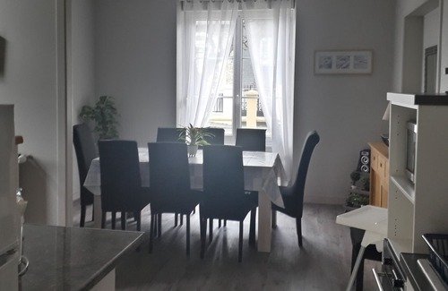 Parame Cottage | Cozy Saint-Malo Gîte Near Beach with Pool & Ocean Views