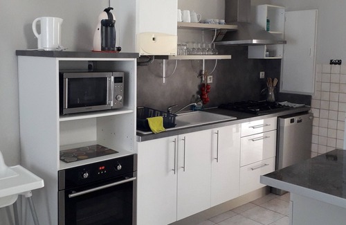 Parame Cottage | Cozy Saint-Malo Gîte Near Beach with Pool & Ocean Views