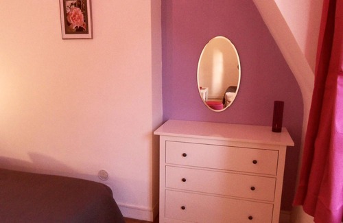 Intra Muros Apartment | Guest Rated 10/10: Saint-Malo IntraMuros Studio with Ocean View