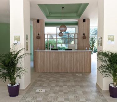 Gouvia Hotel | Discover Saint Nicholas Hotel: Oceanfront and Pet Friendly