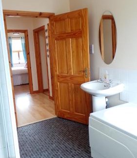 Downpatrick House | Pet-Friendly Saint Patrick's Cottages in Downpatrick