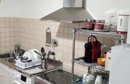 Vatican Apartment | Cozy Vatican Retreat with Kitchen & Spa, Rated 9.6/10