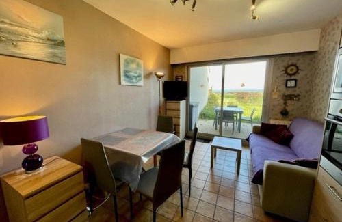 Saint-Pierre-Quiberon Apartment | Cozy 2-Room Apartment with Sea View, Steps from the Beach