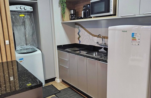 Czerniewicz Apartment | Cozy Saint Sebastian Flat with Pool and Hot Tub in Centro
