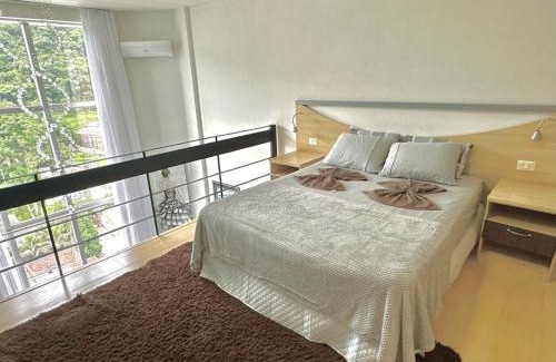 Czerniewicz House | Cozy Saint Sebastian Flat 603 with Pool in City Center