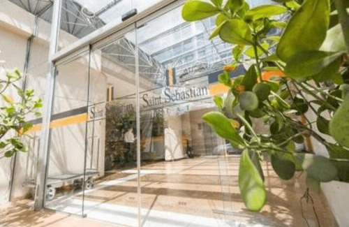 Czerniewicz House | Saint Sebastian Flat 506: Duplex with Pool & Hot Tub