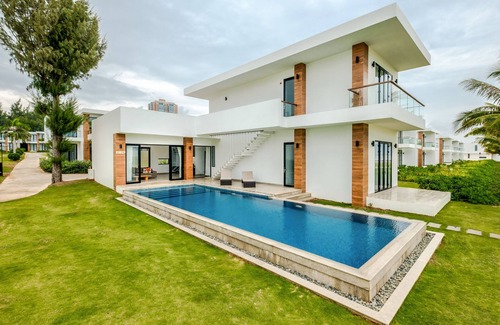 Long Hai Villa | Premier Saint Simeon Resort & Spa with Oceanfront Relaxation