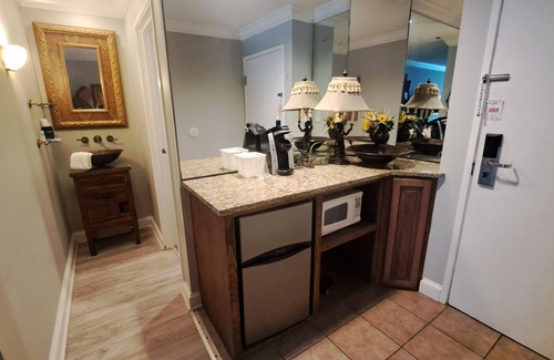 Saint Simons Island Hotel | Discover Saint Simons Inn by the Lighthouse - Rated 9/10