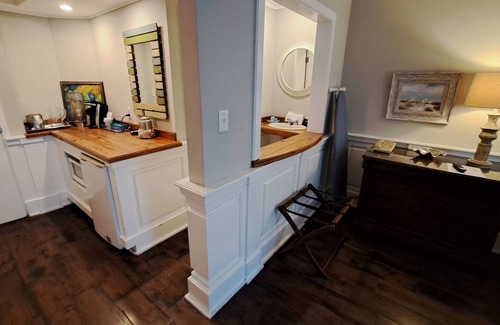 Saint Simons Island Hotel | Discover Saint Simons Inn by the Lighthouse - Rated 9/10