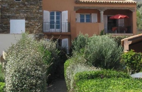 Ramatuelle House | Family Retreat by Beach: Saint Tropez Ramatuelle Oasis