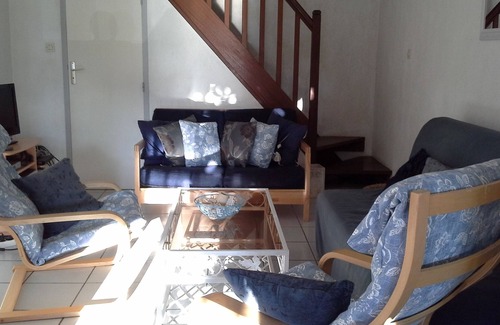 Sainte-Marie-Plage House | Seaside Retreat: Sainte Marie La Mer, Steps from the Beach