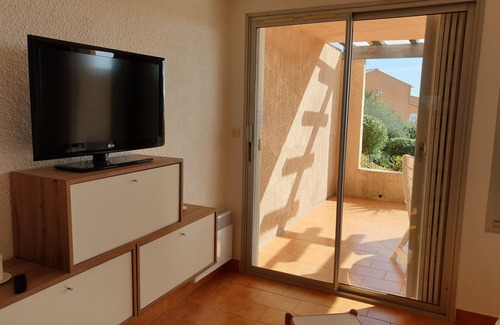 La Nartelle Apartment | Seaside Getaway at Sainte Maxime - Rated 10/10 by Guests