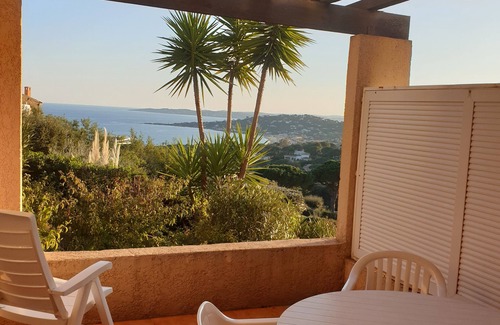 La Nartelle Apartment | Seaside Getaway at Sainte Maxime - Rated 10/10 by Guests