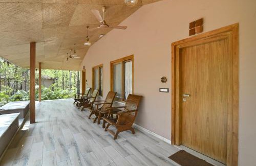 Turiya Hotel | Discover Saj In The Forest: 10/10 Review, Pool & Ocean View