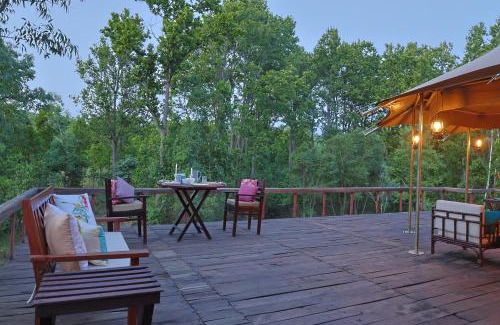Baihar Hotel | Discover Saja and Sal: The Chief's Tent with Hot Tub