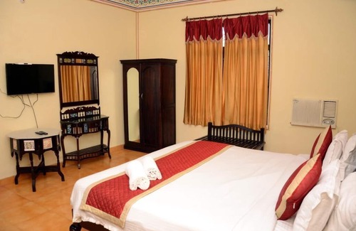 Pushkar Hotel | Discover Sajjan Bagh - A Heritage Resort with Pool & Dining
